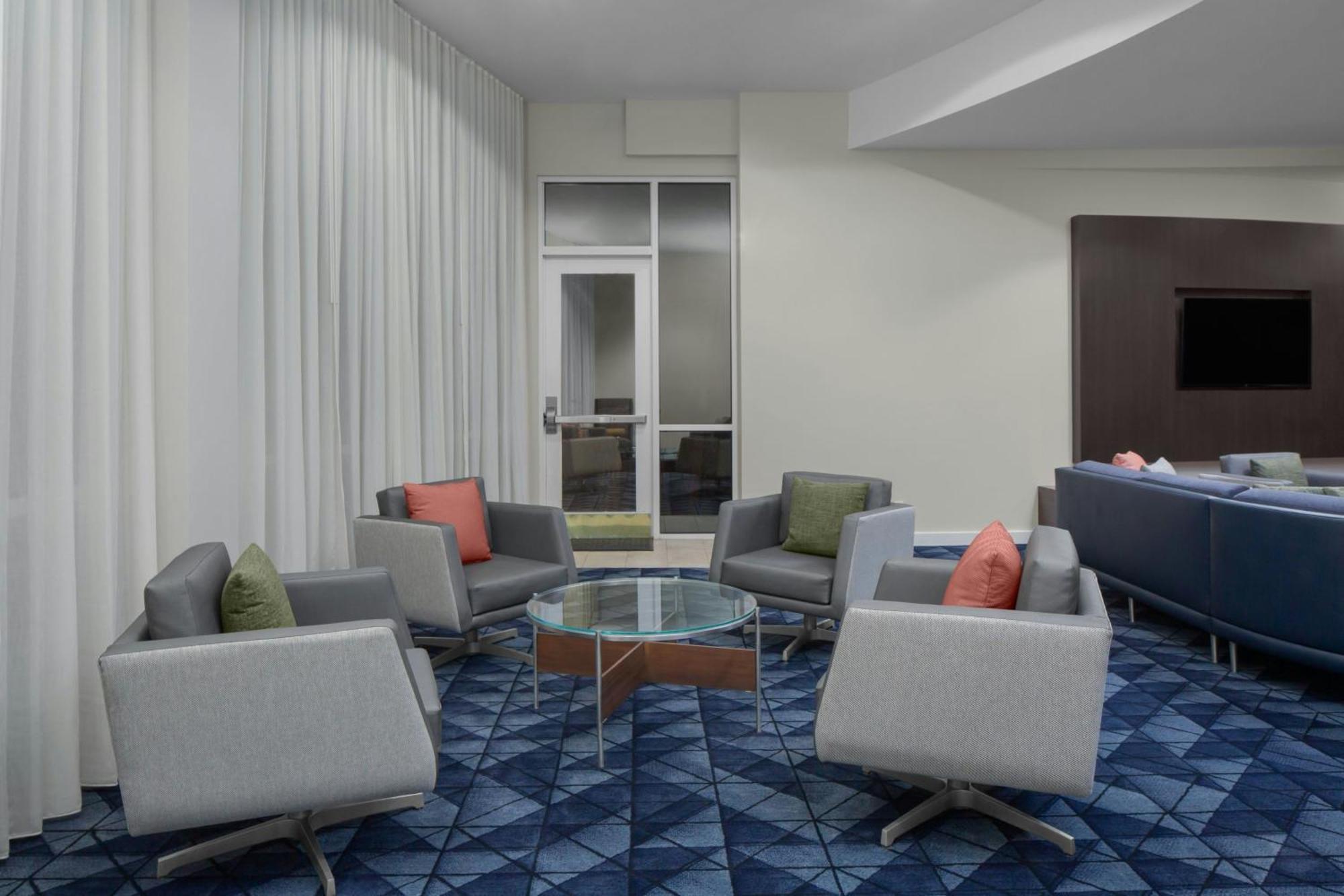 Courtyard Tampa Oldsmar Hotel Exterior photo